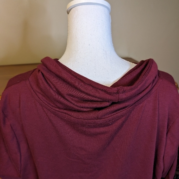 CAFFEINE & QUARANTINE ESTY Slouch Neck Sweatshirt SZ L - Picture 2 of 13
